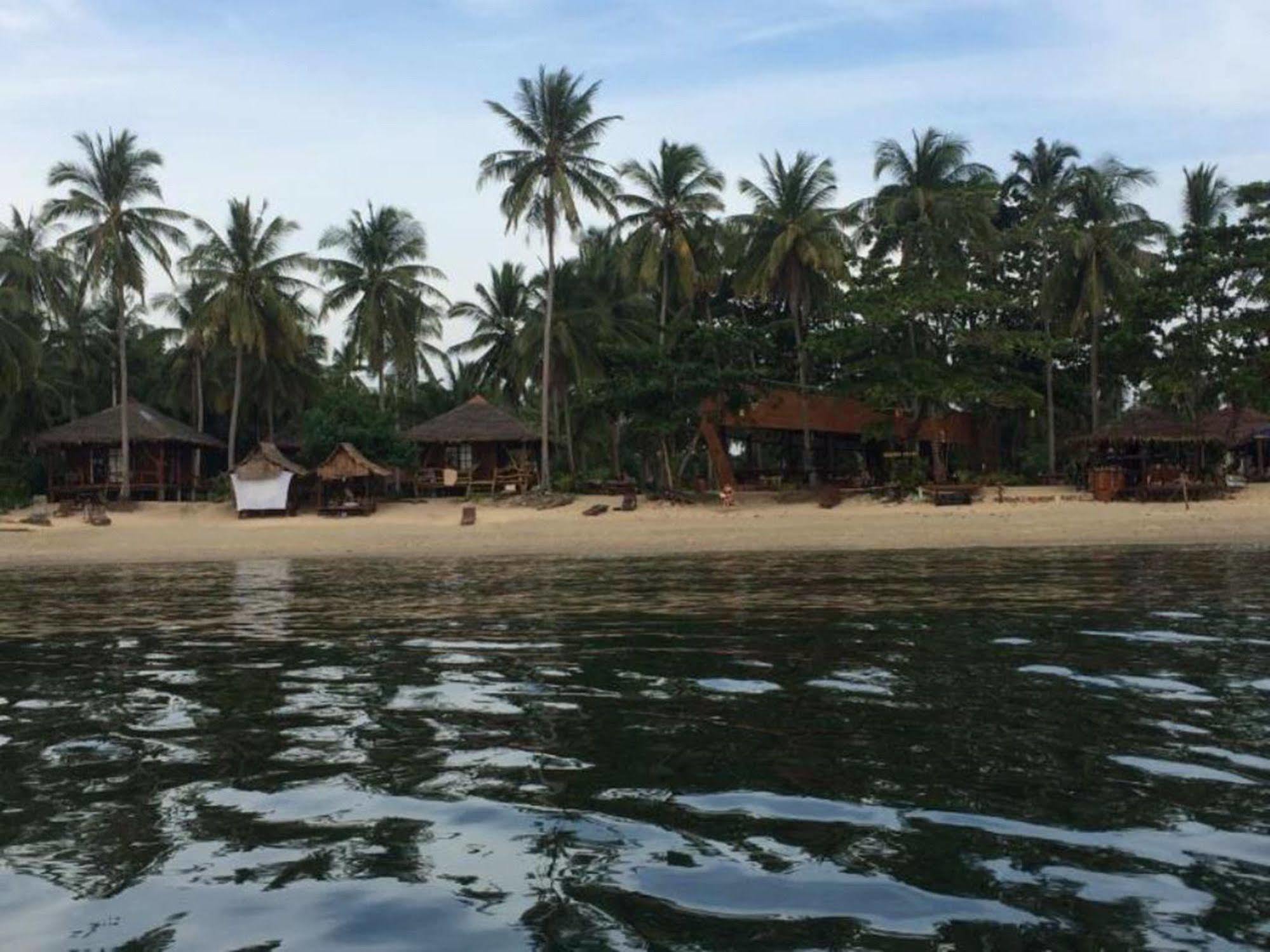 Golden Pearl Beach Resort Koh Jum Dış mekan fotoğraf